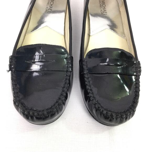 Michael Michael Kors Round Toe Preppy Patent Leather Minimalist Penny Loafer 10 - Picture 3 of 10
